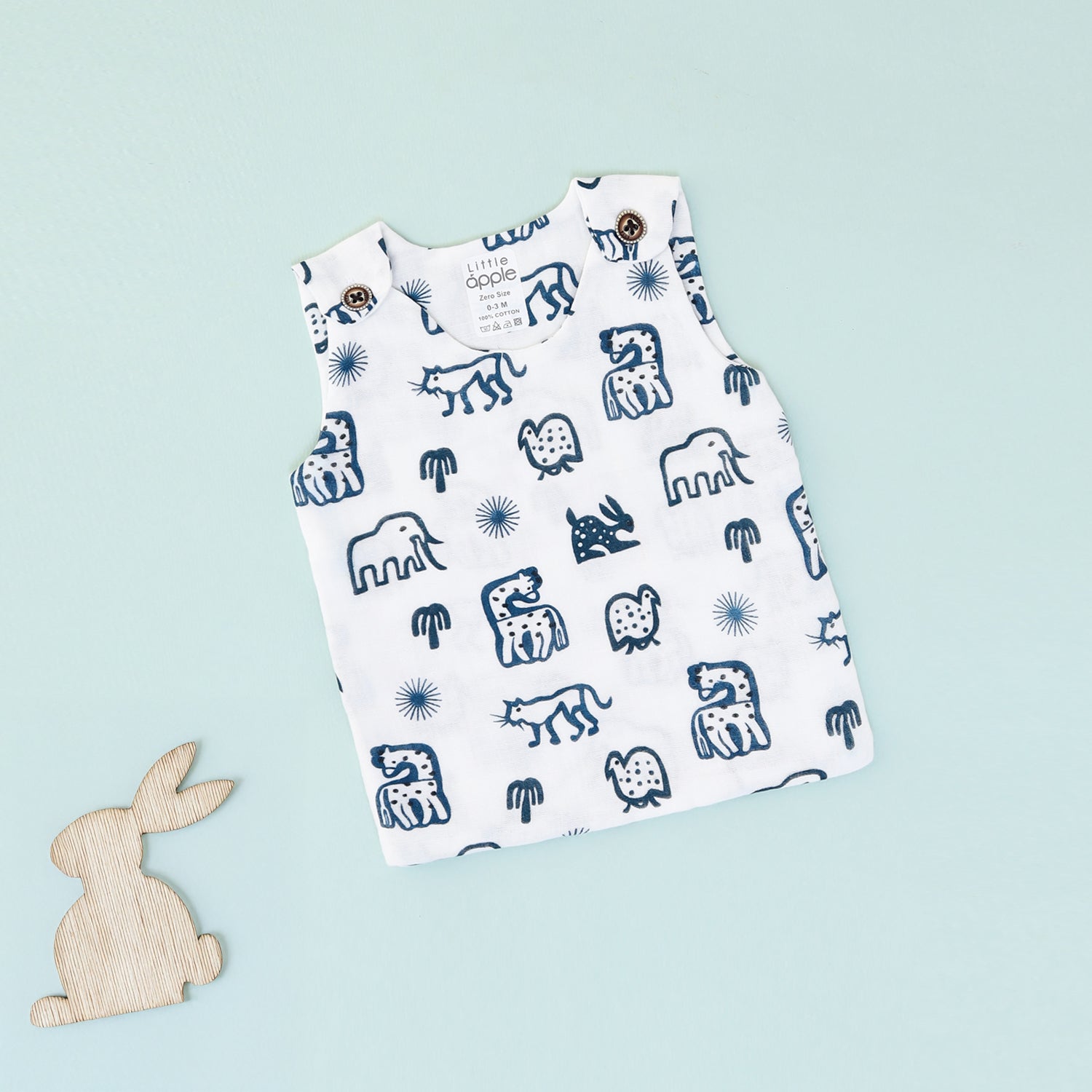Blue Jungle Shoulder Button Jabla