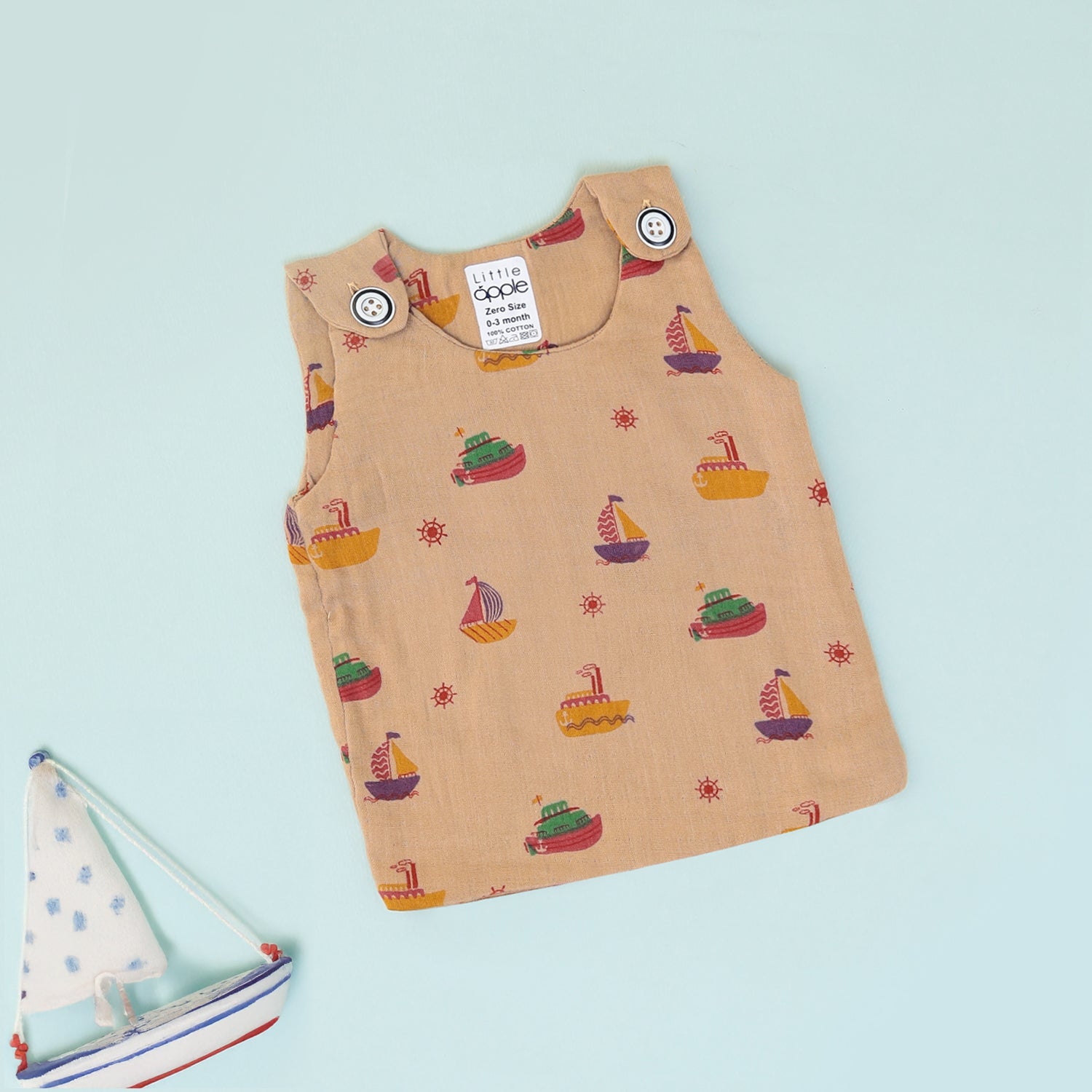 Tiny Boats Shoulder Button Jabla
