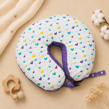 Little Hearts Feeding pillow