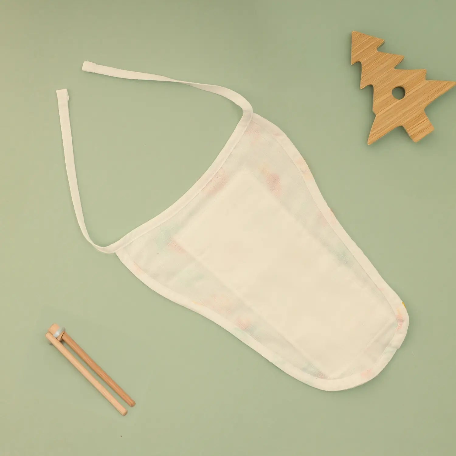 Veggie Smiles Muslin Nappy