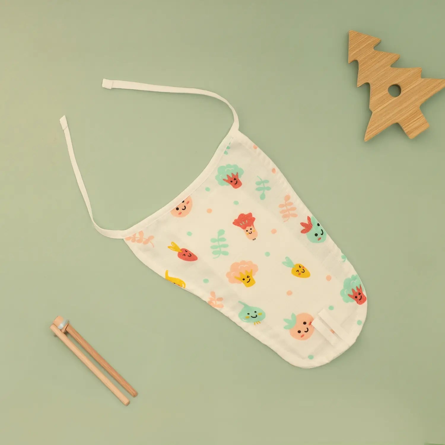 Veggie Smiles Muslin Nappy